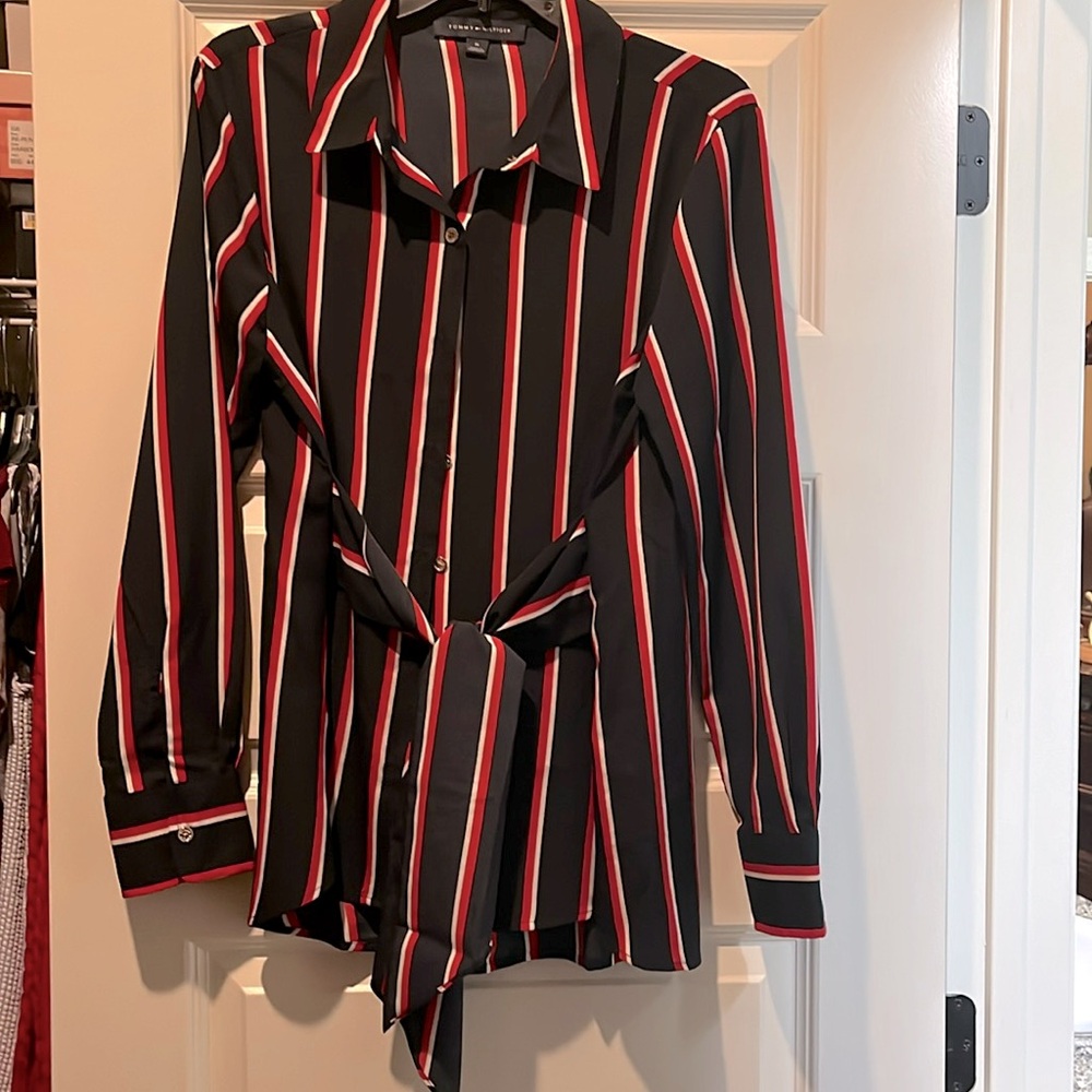 Tommy Hilfiger size medium blouse